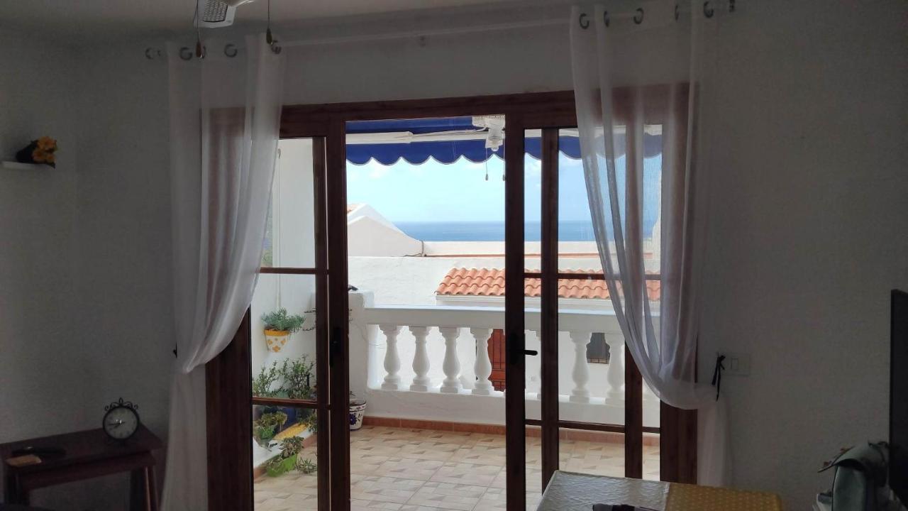 Santiago Beach, Los Cristianos Apartment With Air Conditioning Εξωτερικό φωτογραφία